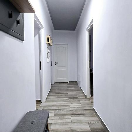 Apartament 3 Camere Hd Χουνεντοάρα Εξωτερικό φωτογραφία