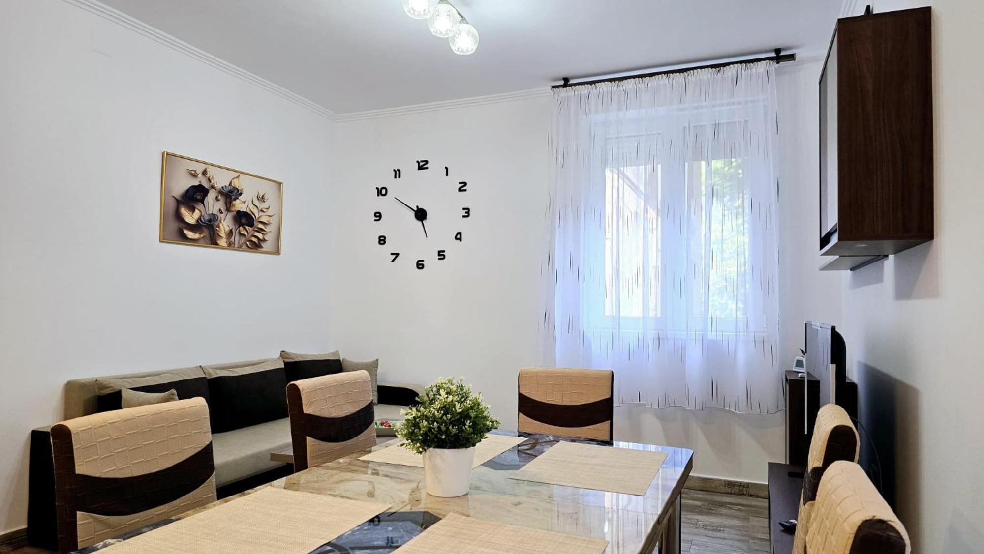 Apartament 3 Camere Hd Χουνεντοάρα Εξωτερικό φωτογραφία