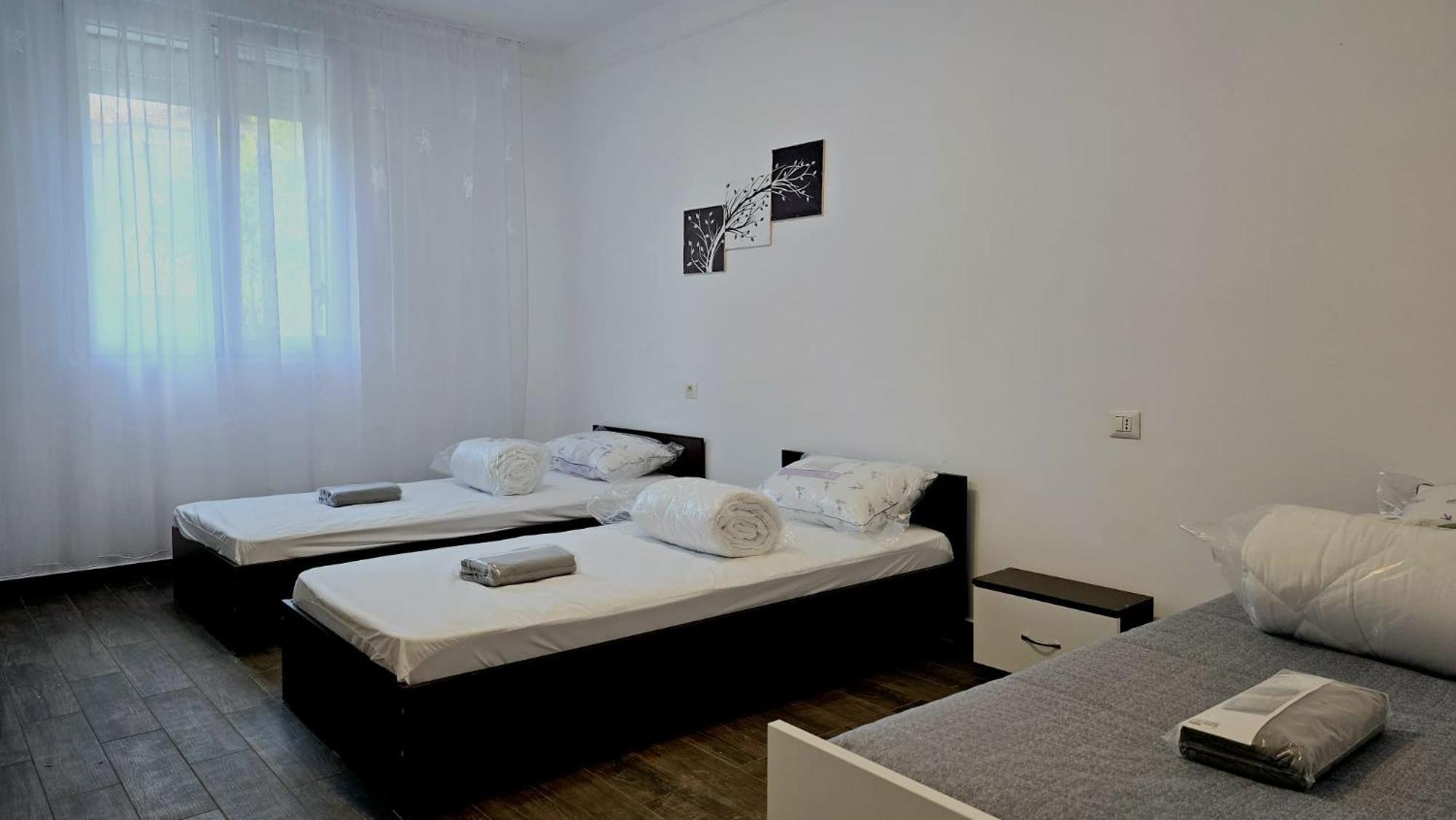 Apartament 3 Camere Hd Χουνεντοάρα Εξωτερικό φωτογραφία