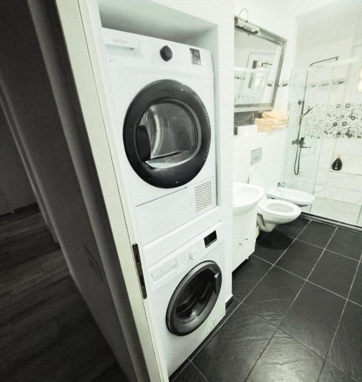 Apartament 3 Camere Hd Χουνεντοάρα Εξωτερικό φωτογραφία
