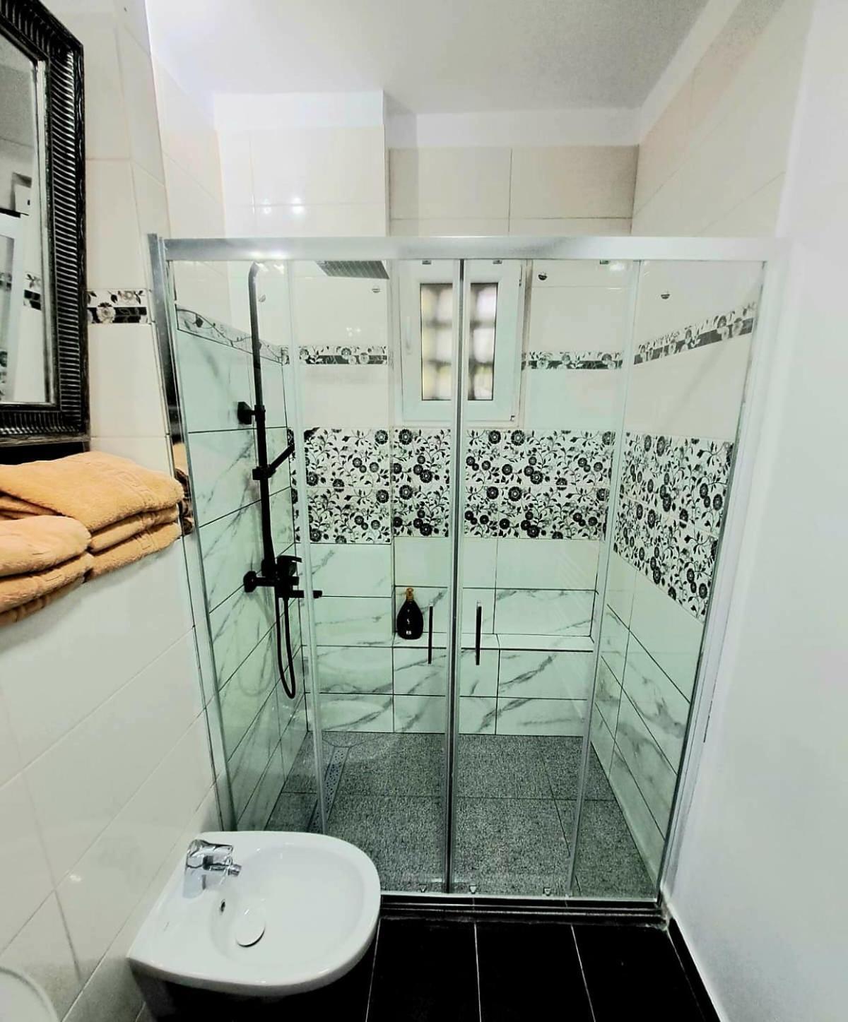 Apartament 3 Camere Hd Χουνεντοάρα Εξωτερικό φωτογραφία